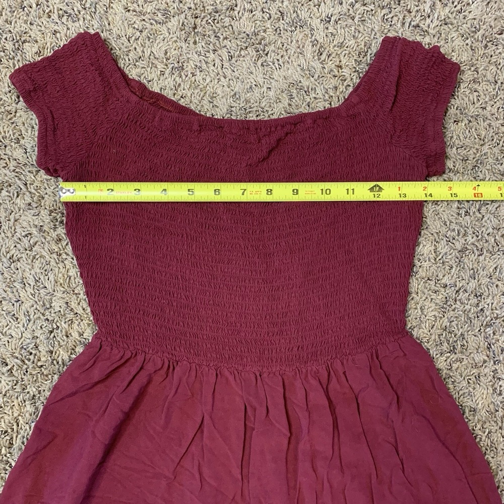 Mossimo Dress Womens Small Burgundy Short Sleeve Fit Flare Ruffle Texture - Picture 6 of 10